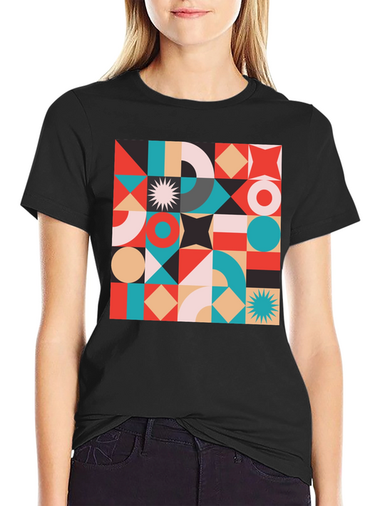 Geometric Pattern T-Shirt - Modern Style