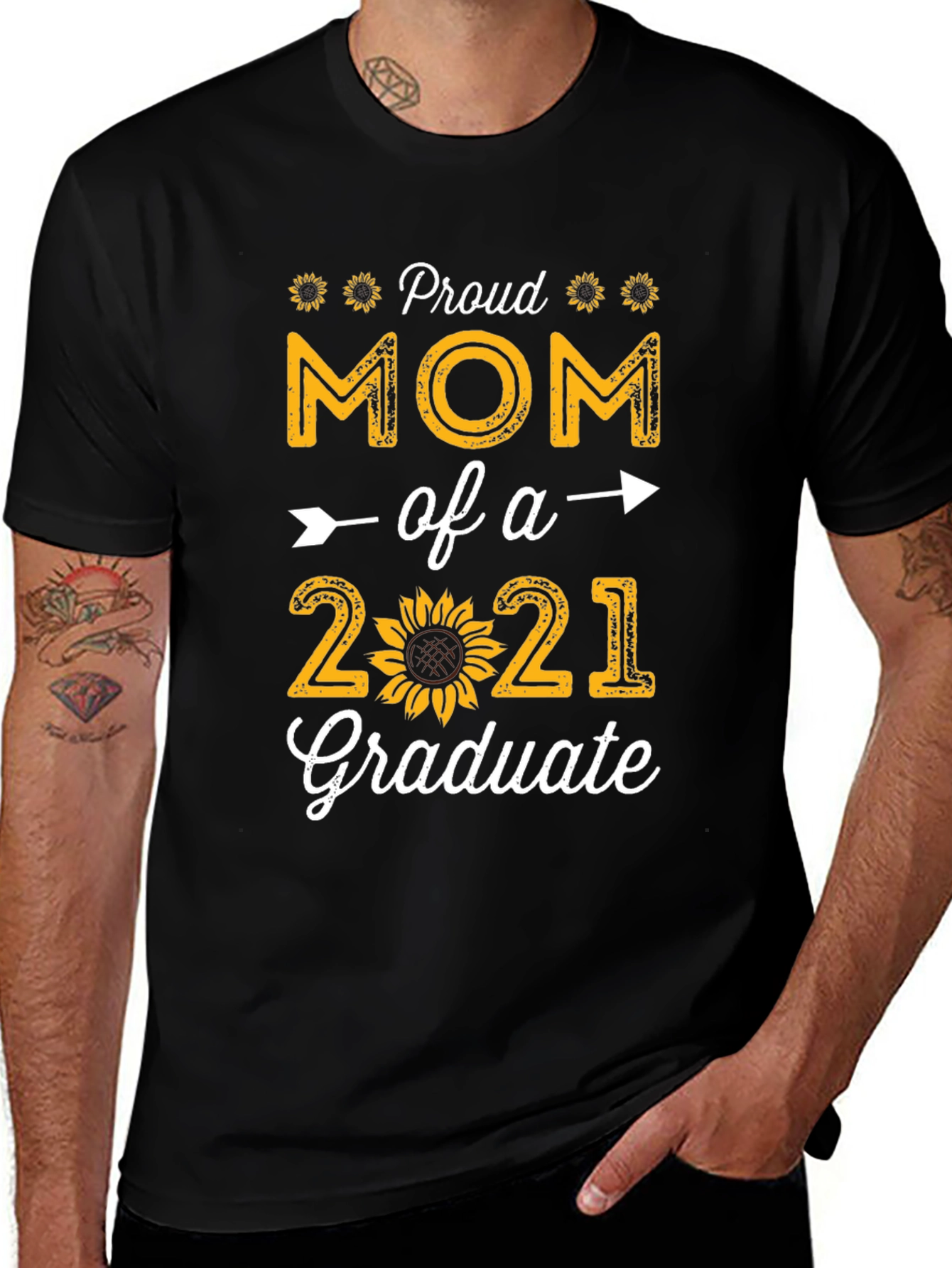 Proud Mom of a 2021 Graduate T-Shirt