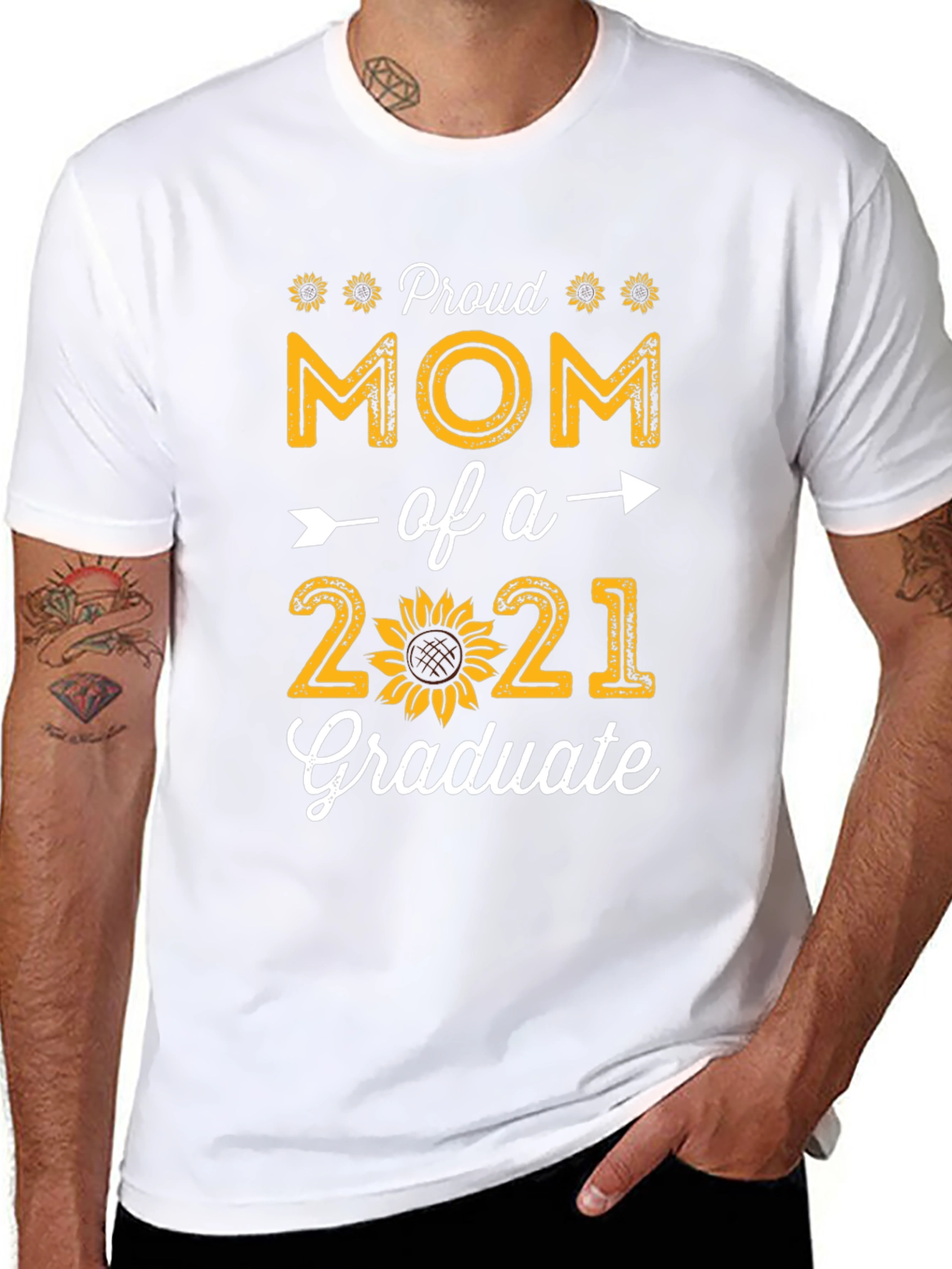 Proud Mom of a 2021 Graduate T-Shirt
